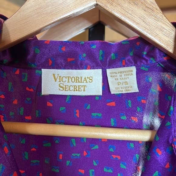 Vtg Victoria Secret Gold Label Purple Satin Silky Button Down Sleep Shirt P/S - Picture 2 of 4